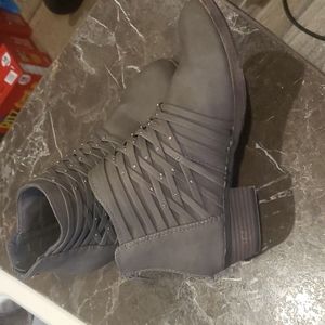 So brand‎ boots womens size 8